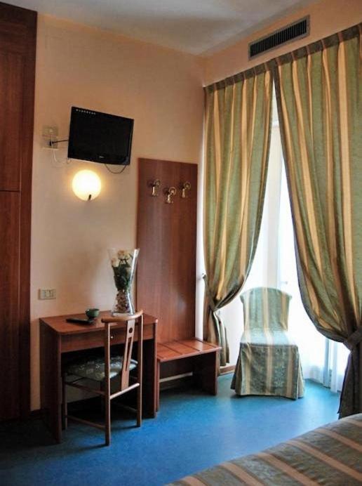 Hotel Acerboli ริมินี ภายนอก รูปภาพ
