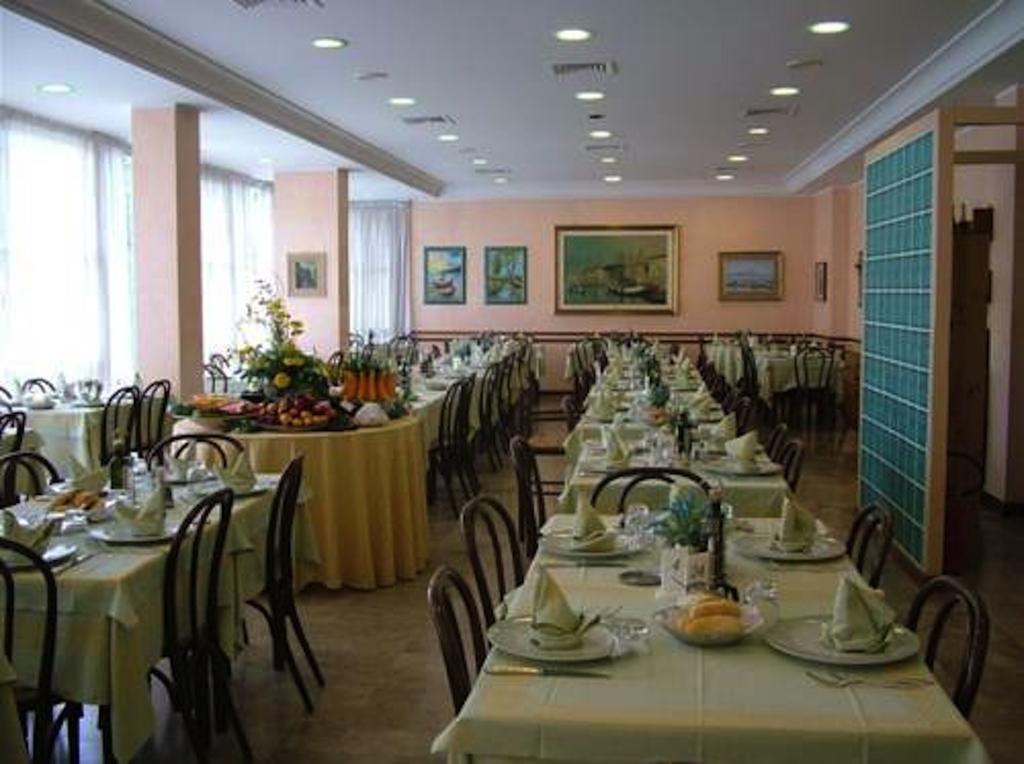 Hotel Acerboli ริมินี ภายนอก รูปภาพ